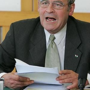 Laszlo Tokes i-a transmis lui Traian Băsescu să nu spună niciodată "niciodată" în privinţa autonomiei