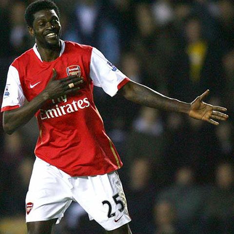 Anglia - Adebayor a semnat un contract pe 5 sezoane cu Manchester City