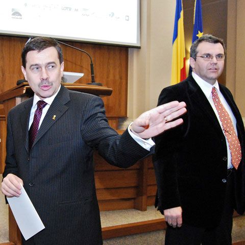 Coaliţia cere ministrului Finanţelor să găsească bani pentru rezolvarea problemelor din Justiţie