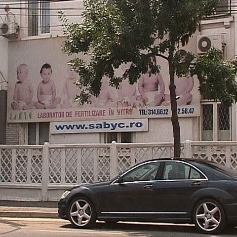 Trei medici români sunt cercetaţi penal de procurorii DIICOT în cazul de trafic de ovule