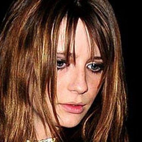 Mischa Barton are tendinţe sinucigaşe