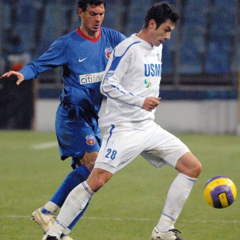 FC Braşov l-a transferat pe Alexandru Piţurcă