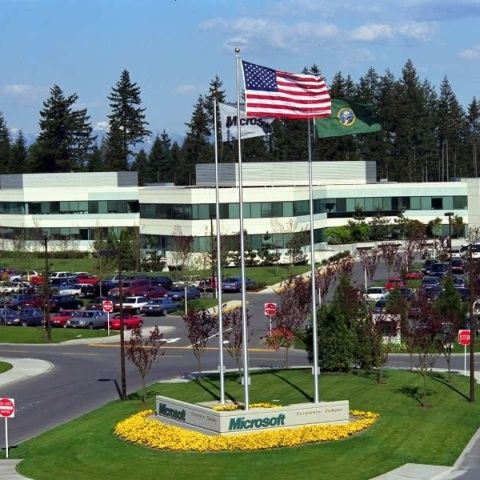Microsoft anunţă scăderea cu 29% a profitului net din al patrulea trimestru fiscal