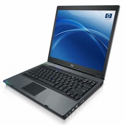 Compaq lansează un notebook de 298 de dolari