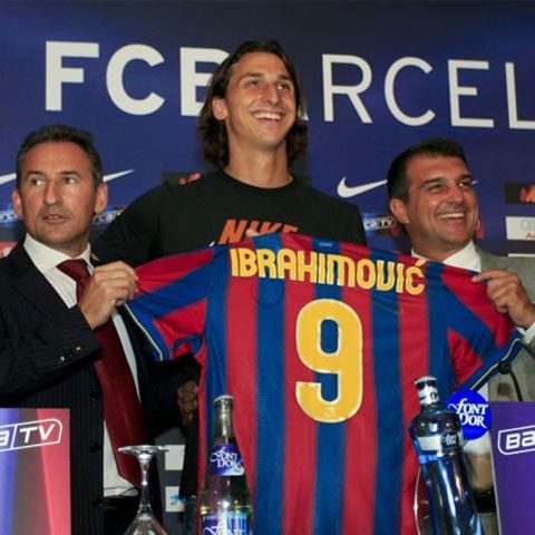 Ibra-mania la Barcelona: 50.000 de suporteri au asistat la prezentarea oficială a suedezului. VEZI VIDEO!