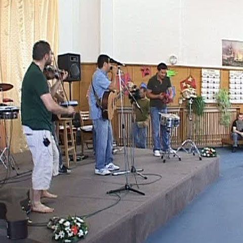 Mihai Mărgineanu a cântat pentru deţinuţii de la Rahova