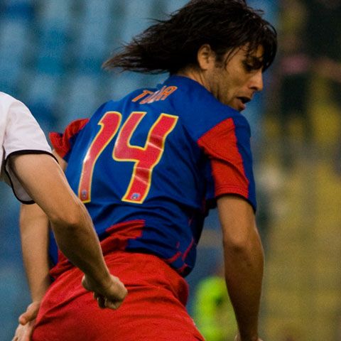 Steaua s-a impus pe final la Piatra Neamţ în prima etapă a sezonului