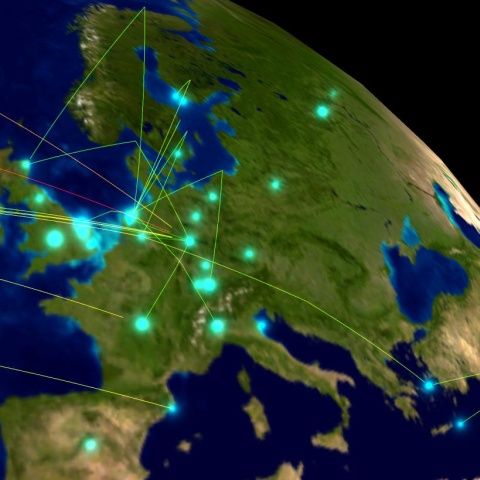 Mai mult de jumătate dintre europeni folosesc în mod regulat internetul