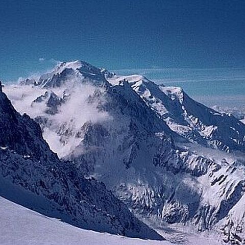 Cei doi alpinişti români implicaţi în accidentul din Mont Blanc sunt buzoieni