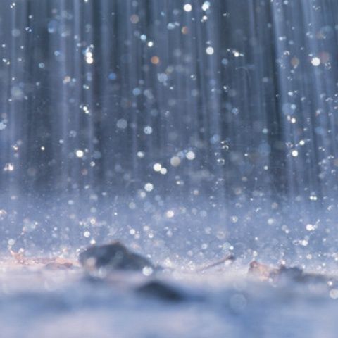 Cota de atenţie de pe un râu din Argeş a fost depăşită din cauza precipitaţiilor abundente