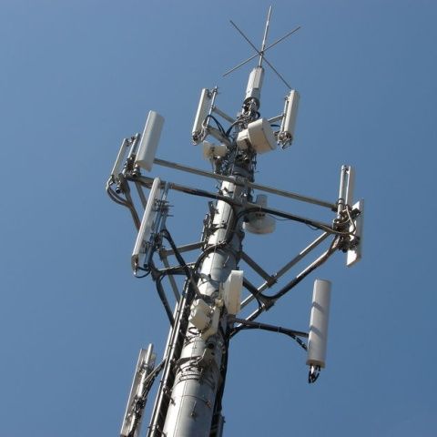 ANCOM recomandă utilizarea telefoanelor numai pentru cazuri urgente în situaţii de cutremur