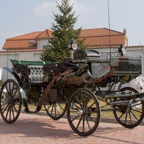 Iubitorii de artă şi obiecte de colecţie sunt aşteptaţi la a treia ediţie a Târgului de Antichităţi 