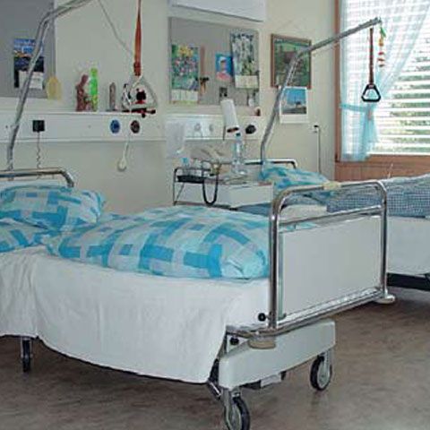 Spitalele din România dispun de peste 6.000 de paturi pentru pacienţii cu gripă nouă