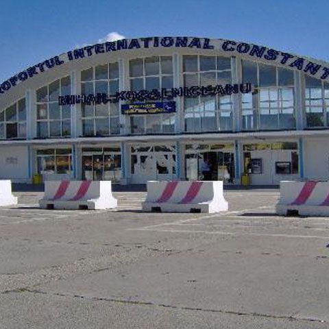 Aeroportul Mihail Kogălniceanu organizează cerere de oferte pentru sperietori de păsări