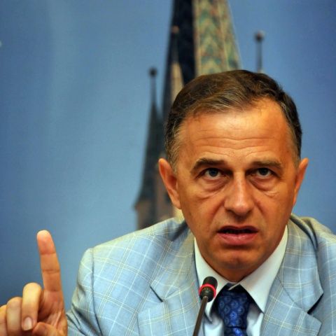 Mircea Geoană nu este de acord cu taxa de 300.000 de euro pentru prezidenţiabili