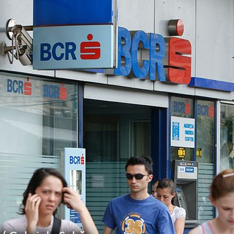 Unităţile BCR nu lucrează cu publicul sâmbătă, de Sfântă Mărie Mare
