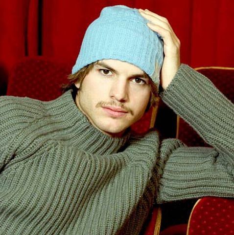 Ashton Kutcher strânge cureaua