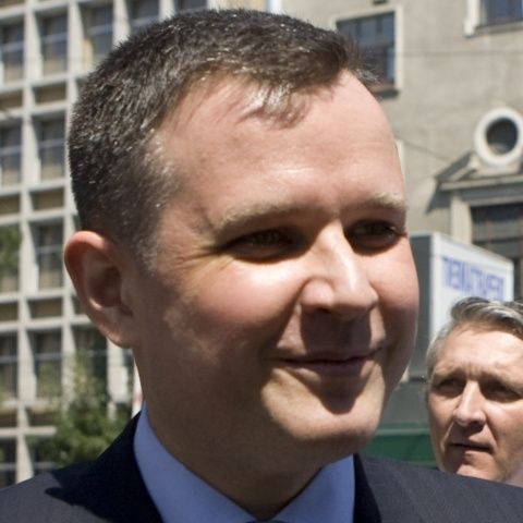 Ministrul Sănătăţii spune că sporurile pentru angajaţii din centrele de transfuzii vor fi plătite