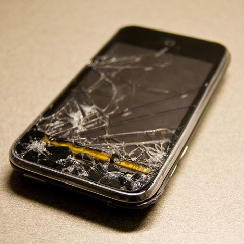 Un iPhone a explodat
