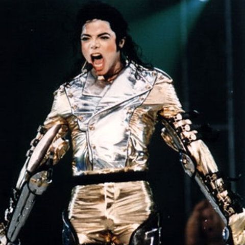 Ipoteză-şoc: Michael Jackson era mort de o oră la venirea paramedicilor