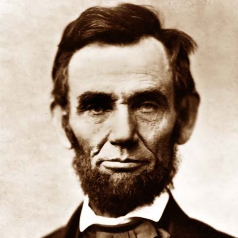 Steven Spielberg şi Robert Redford concurează în realizarea unei biografii a lui Lincoln