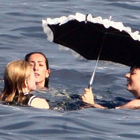  Madonna, mai divă de atât nu se poate...