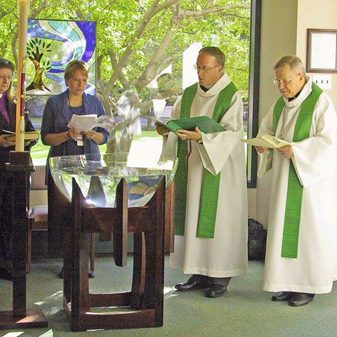 Pastorii homosexuali, acceptaţi de Biserica Protestantă Luterană în SUA