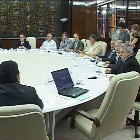 Primarul Capitalei va câştiga mai mult decât un ministru, în proiectul de lege trimis sindicatelor