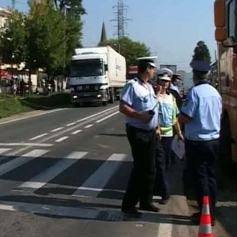 Şoferul care a provocat la Deva un accident cu 12 răniţi este cercetat pentru vătămare din culpă