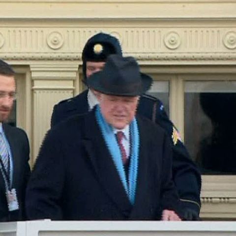 Moartea senatorului democrat Ted Kennedy a generat o adevărată avalanşă de omagii în Statele Unite şi în întreaga lume