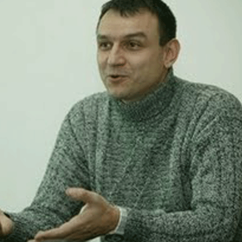 Păunescu junior a fost \"racolat\" de interlopul caracalean Remus Rădoi, zis Codiţă