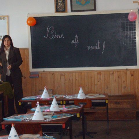 Jumătate dintre şcolile din Argeş nu au autorizaţie sanitară de funcţionare