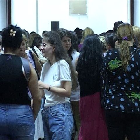 500 de femei au participat la un examen de angajare în învăţământ 