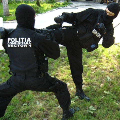 Unul dintre funcţionarii din Poliţia Comunitară Sector 1, arestaţi pentru luare de mită, a demisionat