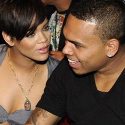 Chris Brown nu-şi mai aduce aminte că a bătut-o pe Rihanna