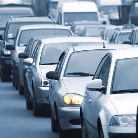 Piaţa auto spaniolă s-a stabilizat în august, după un an şi patru luni de recul