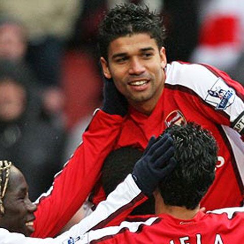 VIDEO / Eduardo (Arsenal), două etape de suspendare pentru că a simulat un penalty în meciul cu Celtic, din play-off-ul CHL