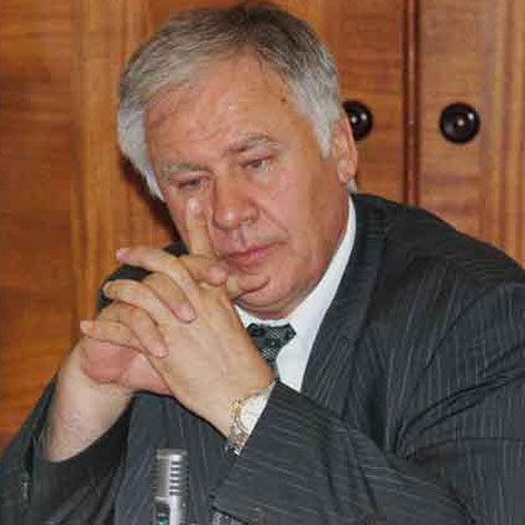 Diacov a cerut o nouă şedinţă a Parlamentului la 4 septembrie, când şi comuniştii au anunţat una