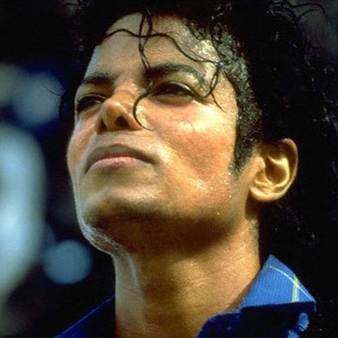 Michael Jackson a murit din cauza unei supradoze de propofol 