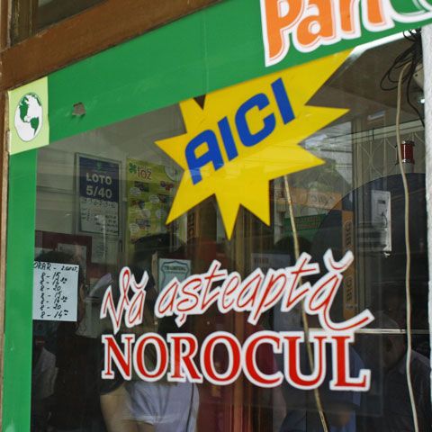 Premiul la extragerea Loto 6/49 de astăzi se ridică la 3,2 milioane euro