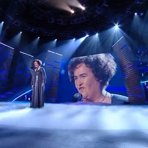 Albumul de debut al lui Susan Boyle bate recorduri de comenzi online 
