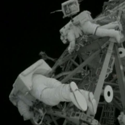 Mirosul spaţiului, una dintre cele mai pregnante amintiri ale austronauţilor