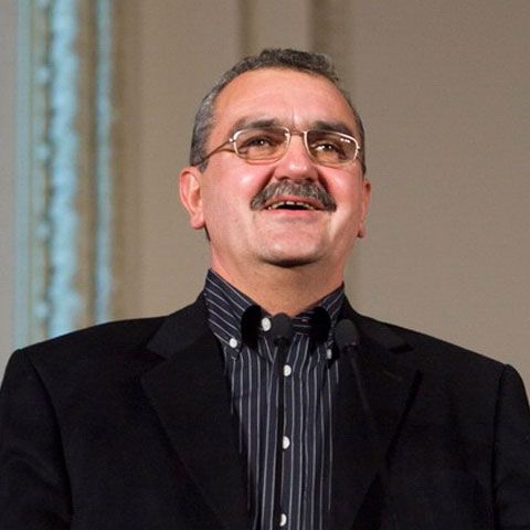 Mitrea: Marian Vanghelie nu are voie să aibă informaţii securizate