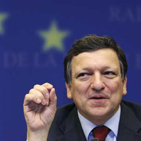 Barroso a primit o susţinere mai degrabă stânjenitoare pentru el, cea a euroscepticilor din PE