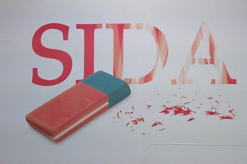 Cercetătorii elveţieni au recreat o genă rezistentă la virusul HIV