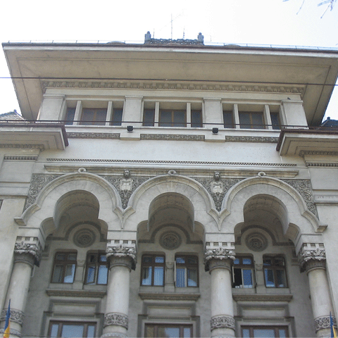 Edilii Capitalei dau 400.000 de euro firmei care va supraveghea consolidarea sediului primăriei