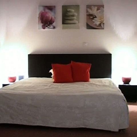 Tarifele de cazare ar putea scădea cu 10-20%, în 2010, pentru prima dată în ultimii 20 de ani