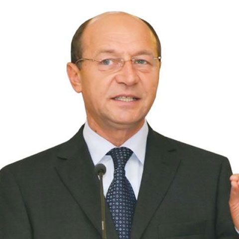 Băsescu: Cât timp sunt preşedinte, cota unică rămâne 