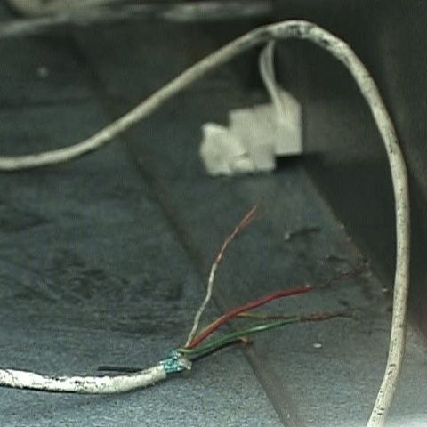 Şapte furturi din bancomate comise de o singură grupare de hoţi