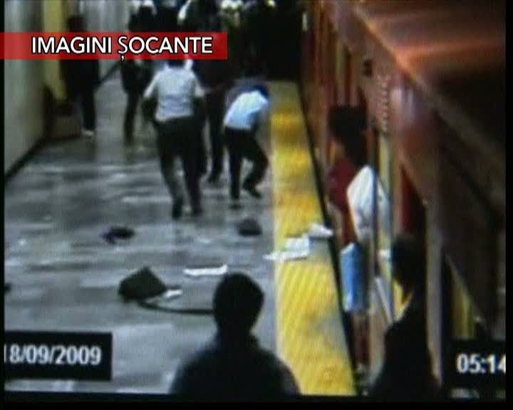 Un artist graffiti din Ciudad de Mexico a deschis focul la metrou. Două persoane au murit - IMAGINI ŞOCANTE